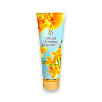 Victoria's Secret Vibrant Blooming Passionfruit 236ML