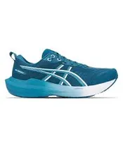  Asics 1011C...