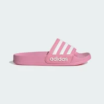  Chinelo Adi...