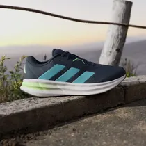  Tênis Adida...