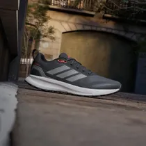  Tênis Adida...