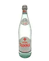  Acqua Panna...