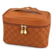  Necessaire ...