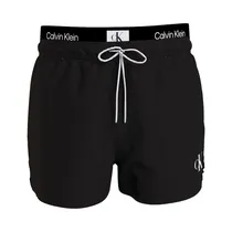  Short Calvi...