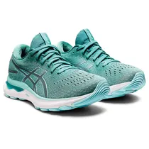  Tênis Asics...