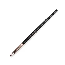 Ayvanna Rever p/Labios